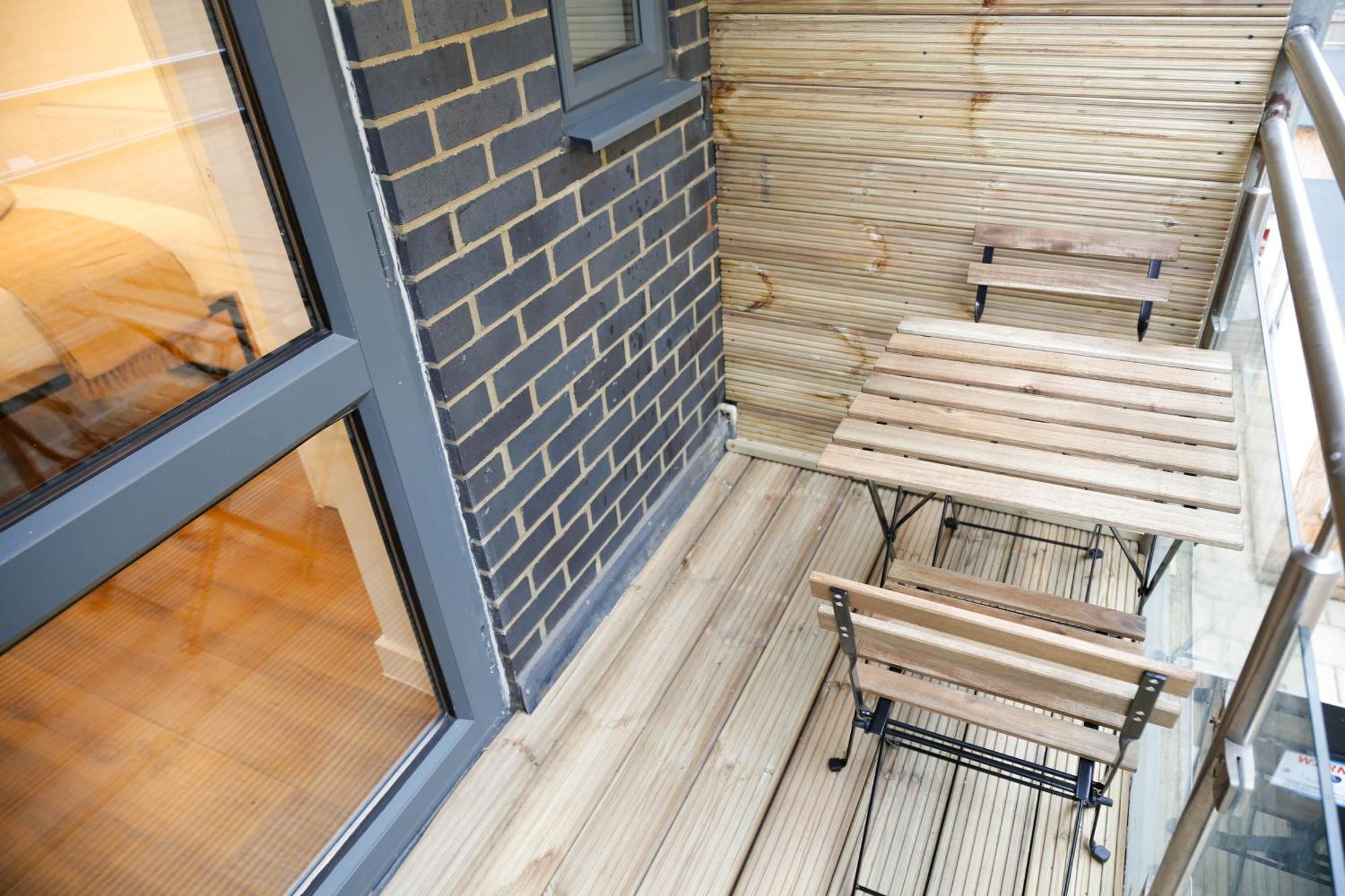 New Luxury Rooms In The Heart Of London Next To Shops, Cafes, Bars & Metro With Shared Bathrooms المظهر الخارجي الصورة
