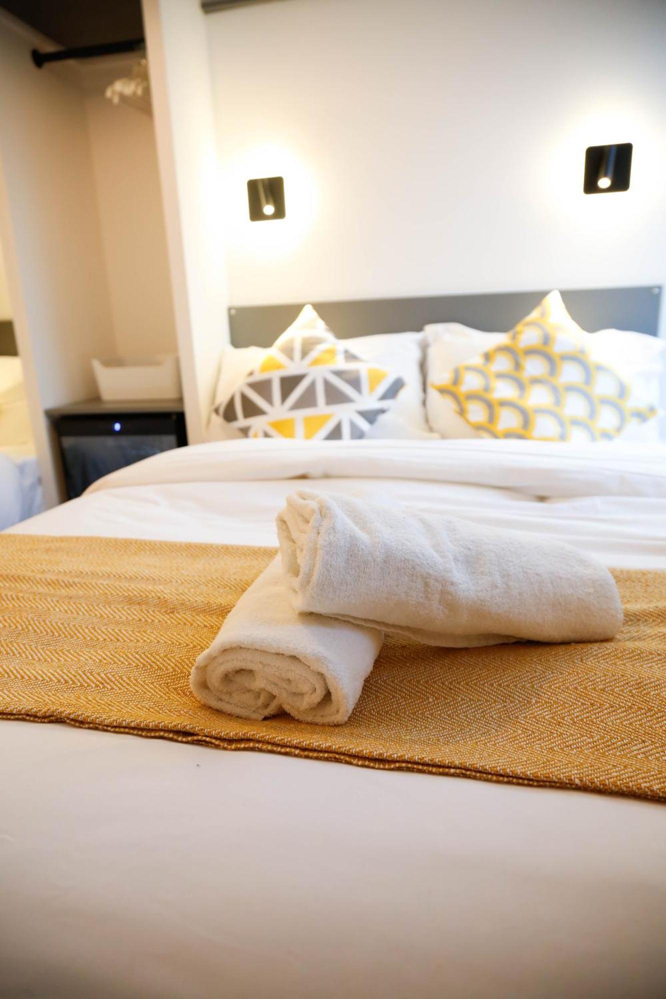 New Luxury Rooms In The Heart Of London Next To Shops, Cafes, Bars & Metro With Shared Bathrooms المظهر الخارجي الصورة