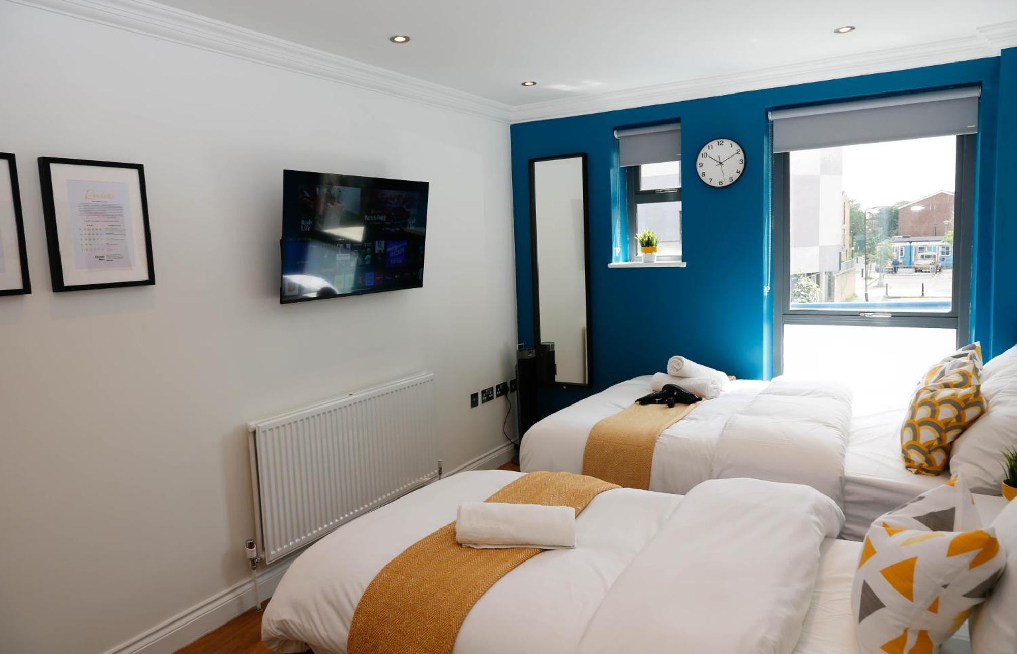 New Luxury Rooms In The Heart Of London Next To Shops, Cafes, Bars & Metro With Shared Bathrooms المظهر الخارجي الصورة