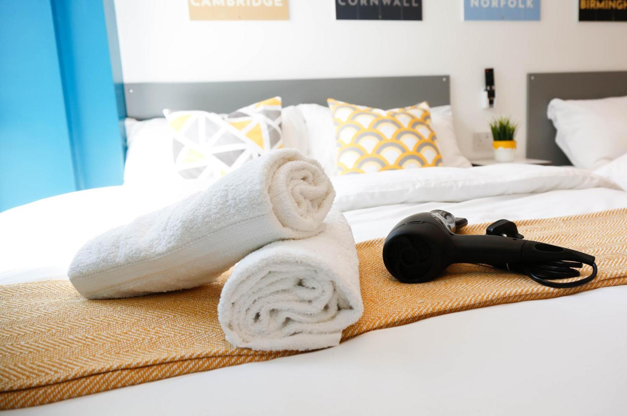 New Luxury Rooms In The Heart Of London Next To Shops, Cafes, Bars & Metro With Shared Bathrooms المظهر الخارجي الصورة