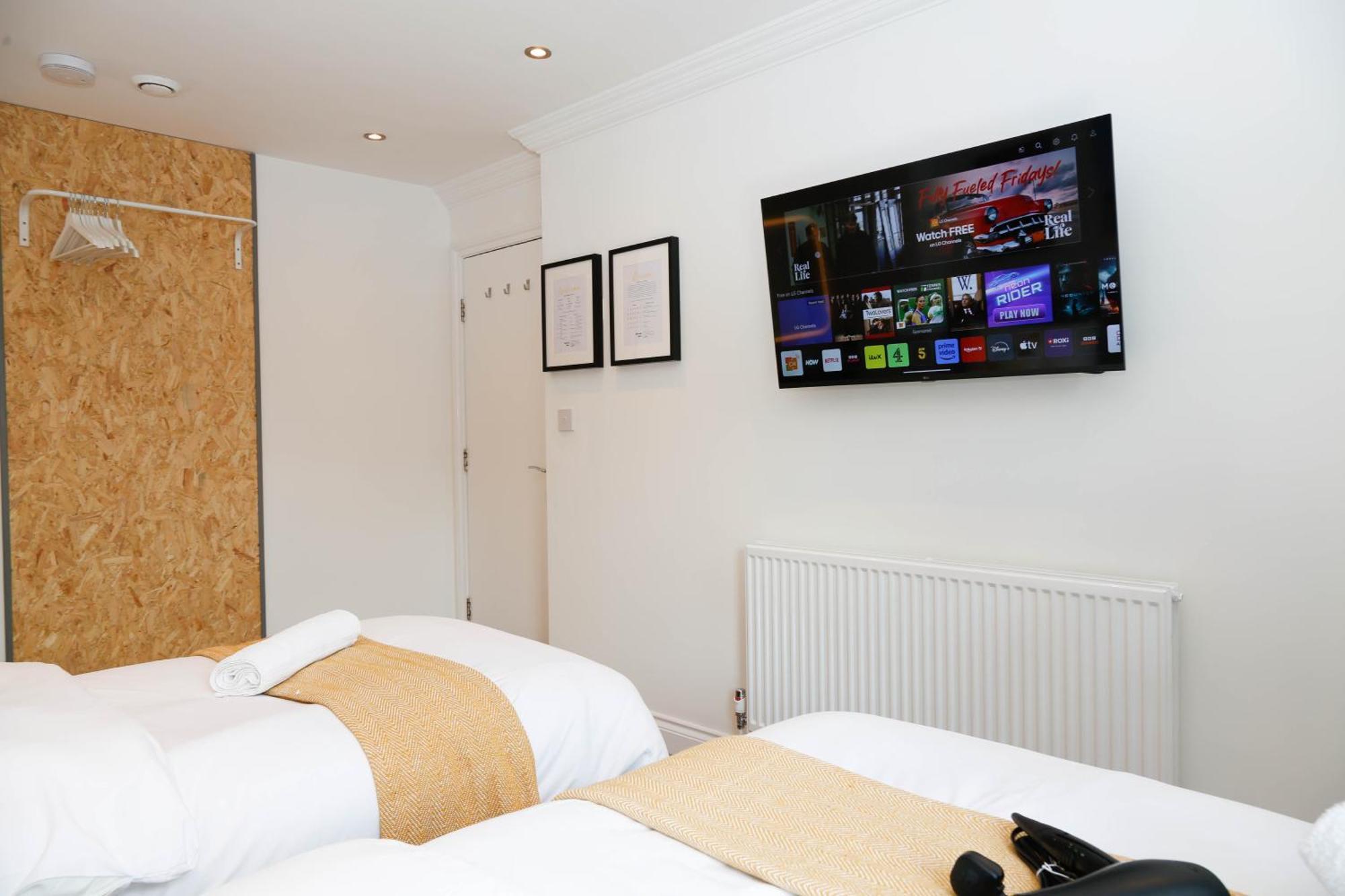 New Luxury Rooms In The Heart Of London Next To Shops, Cafes, Bars & Metro With Shared Bathrooms المظهر الخارجي الصورة